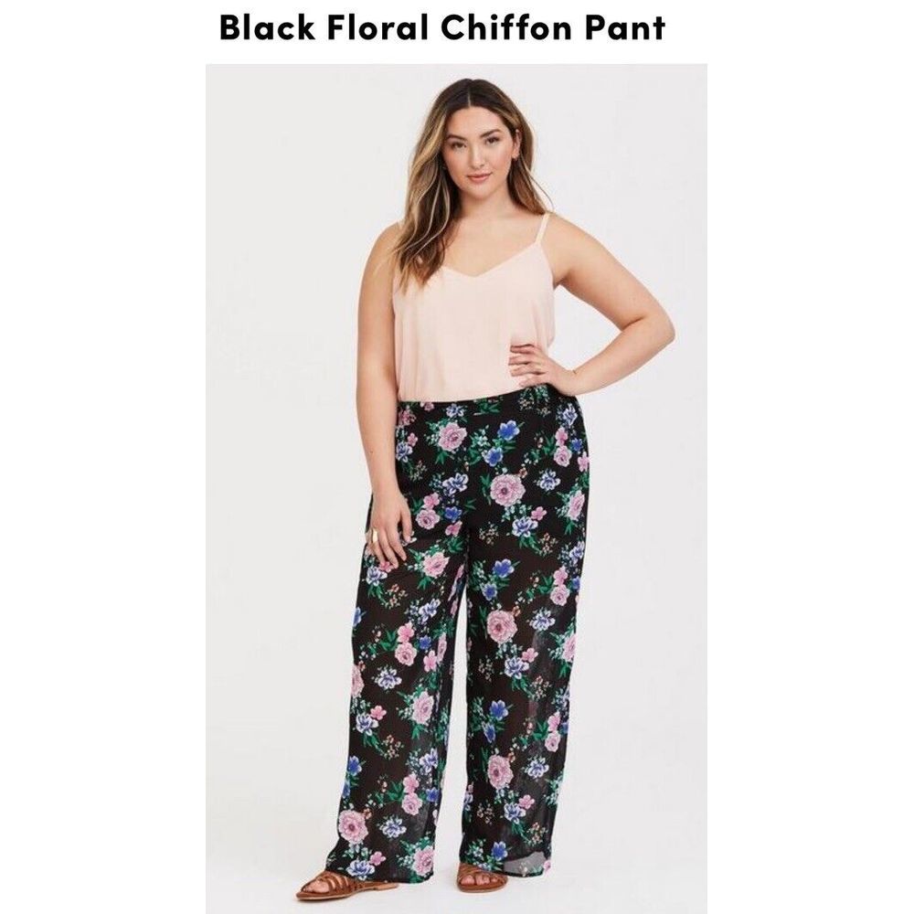 Torrid Pants Womens‎ Size 0 Large Floral Pull-On Palazzo chiffon Floral sheer
